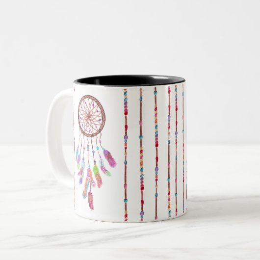 手塗りの水彩画Dreamcatcherは羽に玉を付けます ツートーンマグカップ (正面左)