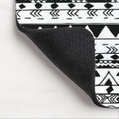 手塗りの白黒の水彩画のアズテック人パターン マウスパッド (コーナー)