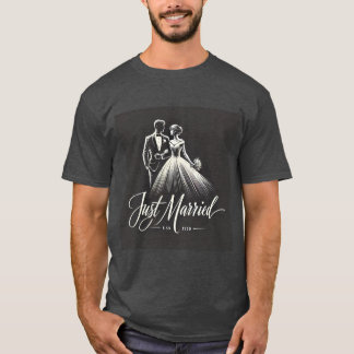 手描きたった今結婚しましたメンズTシャツ Tシャツ