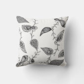 手描きつる植物枕 クッション (裏面)