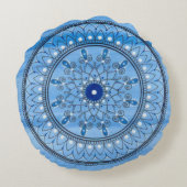 手描きのかわいらしく青および白い曼荼羅の花 ラウンドクッション (裏面)