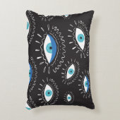 手描きのインディアン、アステカ族の目、羽毛f アクセントクッション (正面(垂直))