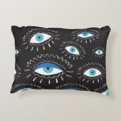 手描きのインディアン、アステカ族の目、羽毛f アクセントクッション (裏面)