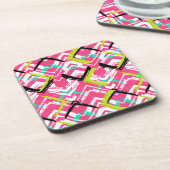 手描きのピンクのジグザグパターン コースター (左側)