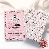 手描きのピンクのボウリングボールとリボンの女の子の誕生日パーティー 招待状