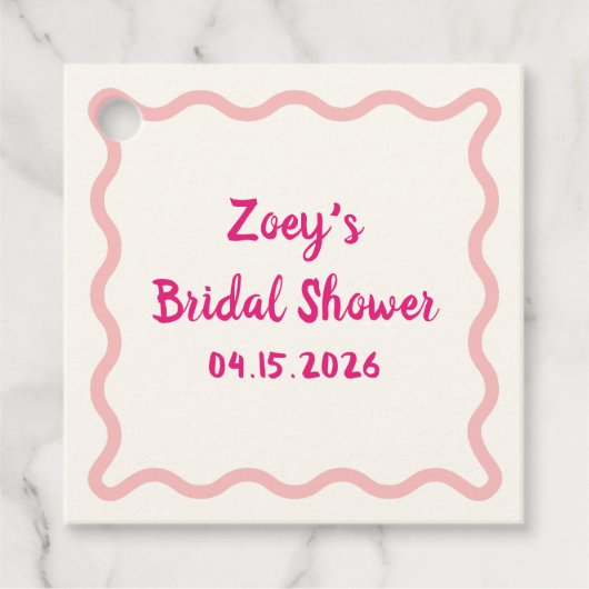 手描きのピンクの波線の枠がかわいい結婚前のお祝い フェイバータグ (正面)