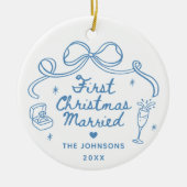 手描きのファンタジー 初めての結婚クリスマス セラミックオーナメント (正面)