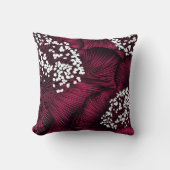 手描きのラクダの花柄 クッション (正面)