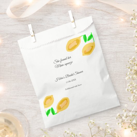 手描きのレモンリーフが付いたQRコードの結婚前お茶会を追加 フェイバーバッグ (クリップ留めされた状態)