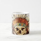 手描きの先住民、Hのアメリカのインドの頭飾り コーヒーマグカップ (中央)