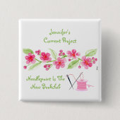 手描きの桜の花の刺繍スクエア 缶バッジ (正面)