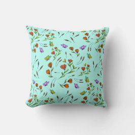 手描きの植物画が可愛いWhimsy Bloom Floral クッション