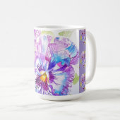 手描きの紫のパンスィー 花のラテマグ コーヒーマグカップ (正面右)