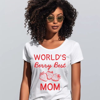 手描きの赤いイチゴでベスト・モム マザーズデー Tシャツ