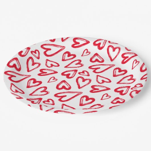 手描きの赤いハート ペーパープレート (アングル)