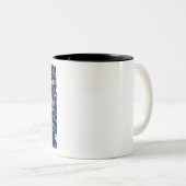手描きの雪片ブリザード(ネイビークラシックBL付) ツートーンマグカップ (正面右)