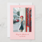 手描きピンクコケットおもしろい写真誕生日ディナー 招待状 (裏面)