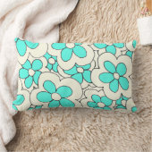 手描きブルーとクリームフラワーデザイン ランバークッション (ブランケット)