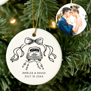 手描きレトロ結婚式カー「Just Married」写真 セラミックオーナメント