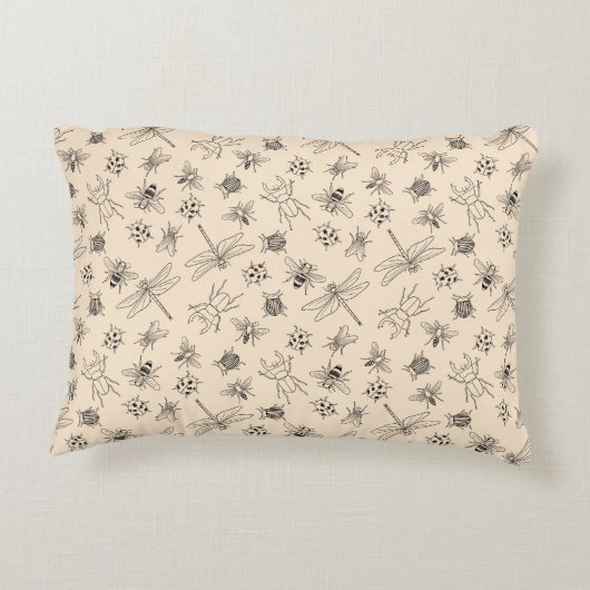 手描き昆虫模様 アクセントクッション (裏面)