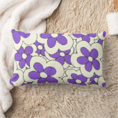 手描き紫とクリームフラワーデザイン ランバークッション (ブランケット)
