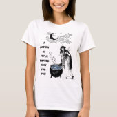 手描き魔女Brew Tees – ハロウィーンをかき混ぜる Tシャツ (正面)