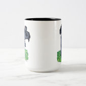 手描き黒トランペット茸 ツートーンマグカップ (中央)