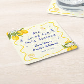 手描き メインスクイーズ ブライダルシャワー レモン スクエアペーパーコースター (アングル)