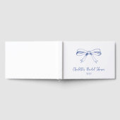 手書きのスクリプト コケット ボウ ブルー ブライダル シャワー ゲストブック (全面)