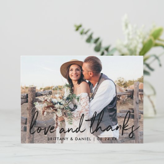 手書きの黒脚色の愛と感謝してい結婚の絵 サンキューカード (スタンド正面)