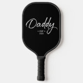 手書きスクリプトDaddy設立の年 ピックルボールラケット (裏面)