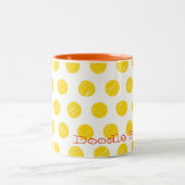 手書きドット名パーソナライズされたイエローオレンジ ツートーンマグカップ (中央)