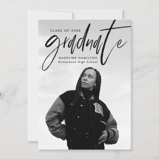 手書きブラックブラシスクリプト4写真卒業 案内状 (正面)