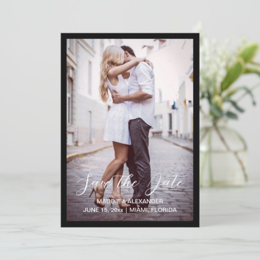 手書きモダンの結婚婚約写真黒 セーブザデート (スタンド正面)