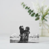 手書きモダンブラシホワイト日付の写真を保存 案内ポストカード (スタンド正面)