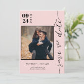 手書きモダン写真の日付を保存赤面ピンク セーブザデート (スタンド正面)