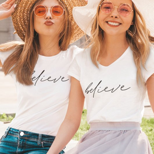 手書き信じスクリプトタイポグラフィ Tシャツ