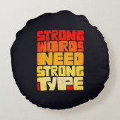 手書き単語強い言葉は強いタイプが必要 ラウンドクッション (裏面)