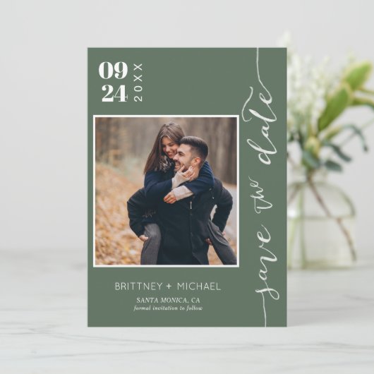 手書モダンき写真日付を保存する濃い緑 セーブザデート (スタンド正面)