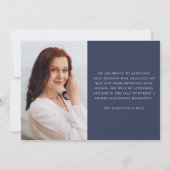 手書モダンき脚本ネイビー3写真卒業 案内状 (裏面)