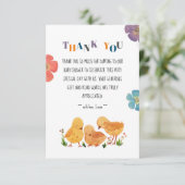 手紙カラフルかわいいチキンファミリーベビーシャワー サンキューカード (スタンド正面)