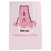 手紙Aの女の子カスタムのためのピンクのワニ ミディアムペーパーバッグ (裏面)