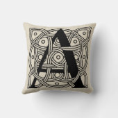 手紙Aヴィンテージケルト結び目模様モノグラム クッション (裏面)