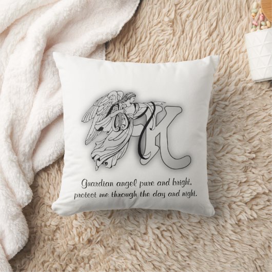 手紙Kの天使のモノグラムのアルファベットのイニシャル クッション (ブランケット)