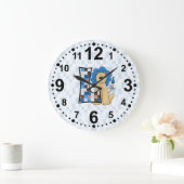 手紙Lとパッチワーク模様の少年のためのブルーライオン ラージ壁時計 (ホーム)