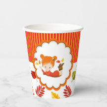 手絵を描秋愛らしい少女