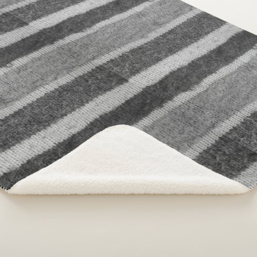 手編みの黒と白のレトロな手編みストライプの シェルパブランケット (3/4)