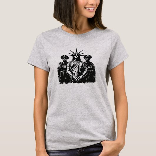 手錠をかけられた自由の女神 - ICE廃止 Tシャツ (正面)