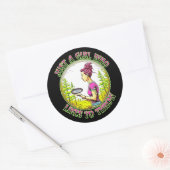 投げるのが好きな少女 |ディスクゴルフ ラウンドシール (封筒)