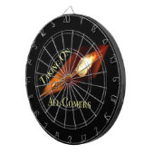 投げ矢はすべての参加者の取得に挑みます ダーツボード (正面右)